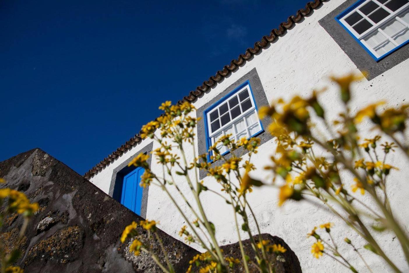 Casa Azul Guest House Lajes do Pico Luaran gambar